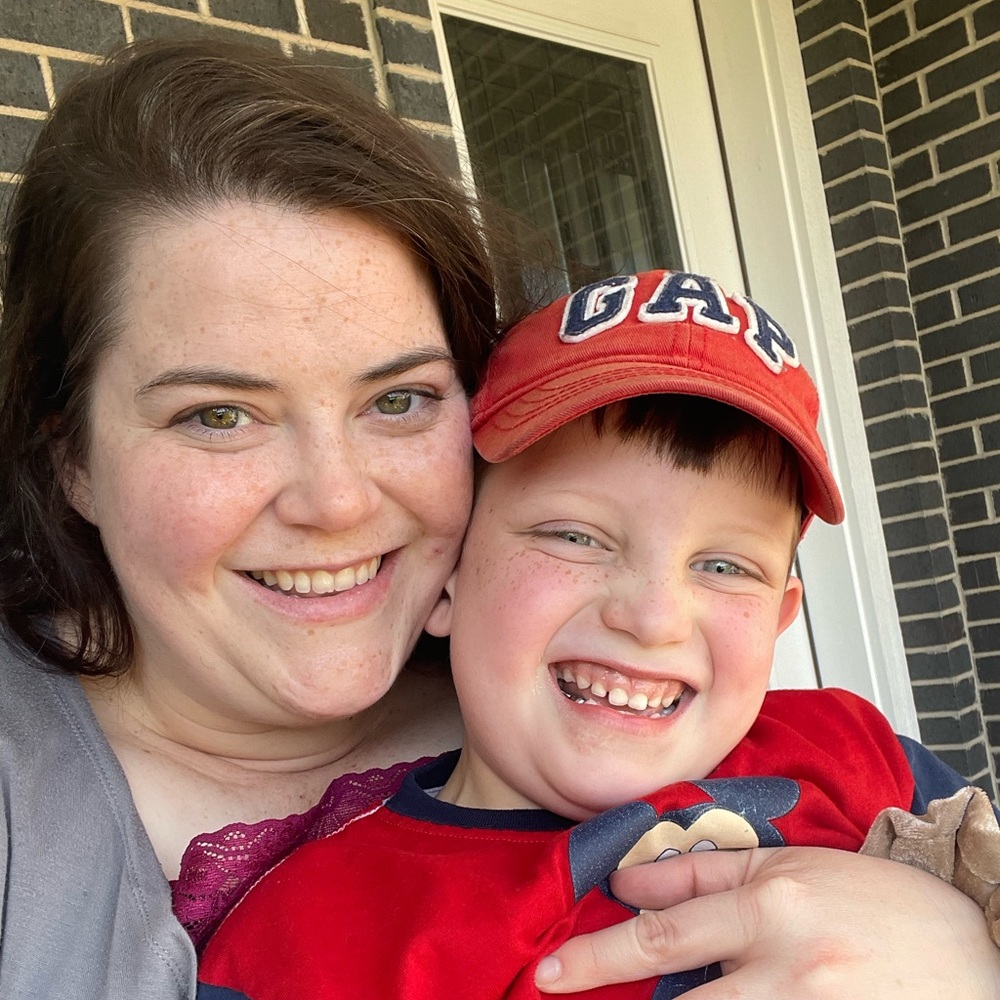 Meet your Posher, Abigail